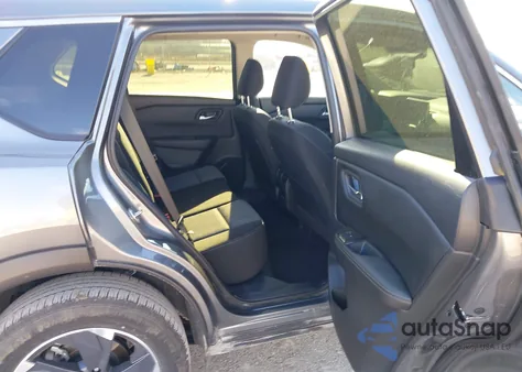 2025 Nissan Rogue Sv Fwd z USA, uszkodzony, nr VIN JN8BT3BA6SW007174